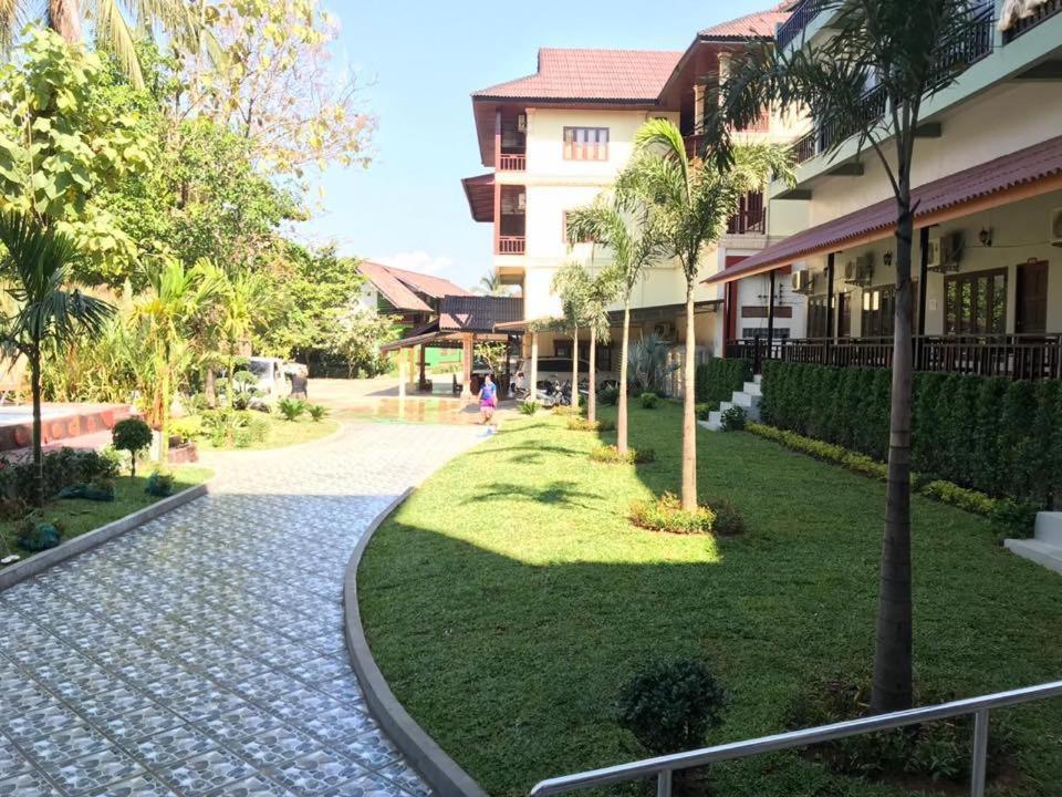 Hotel Vilayvong Vangviang Kültér fotó